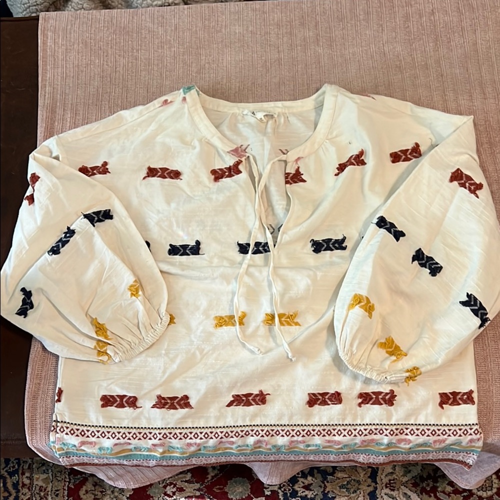 Lou & Grey Cream Embroidered Top Size Medium
